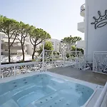 Royal Boutique Nuova Gestione 3*