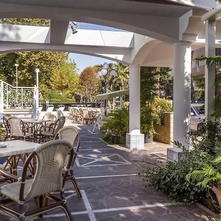 Hotel Royal Boutique 3*