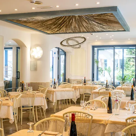 Royal Boutique Nuova Gestione 3*