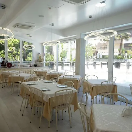 Hotel Royal Boutique 3*