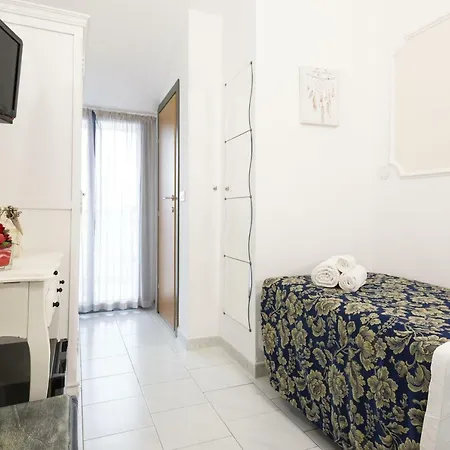호텔 Royal Boutique Nuova Gestione 3*