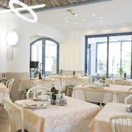 Hotel Royal Boutique Nuova Gestione 3*