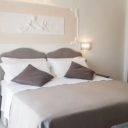 Royal Boutique Hotel 3*