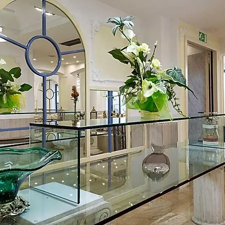 Royal Boutique Hotel 3*