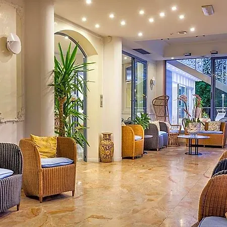 Royal Boutique 3* Riccione