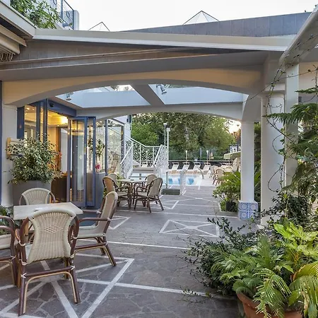 Hotel Royal Boutique Nuova Gestione 3*