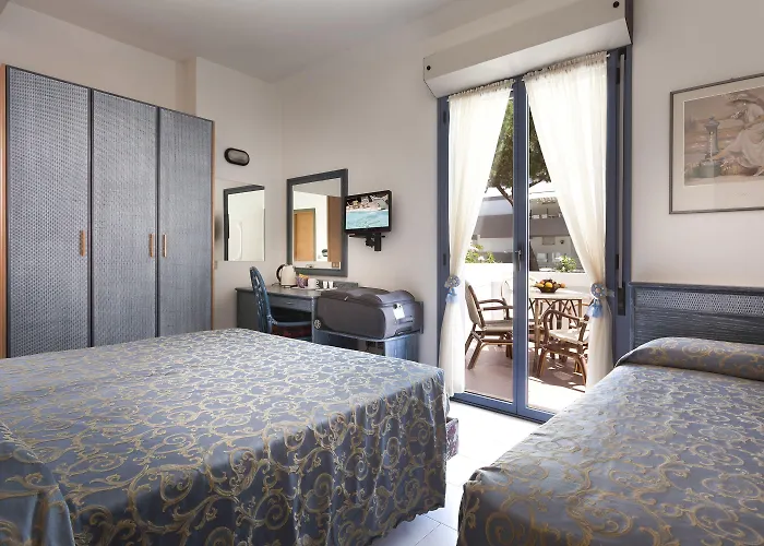 Royal Boutique Hotell 3*