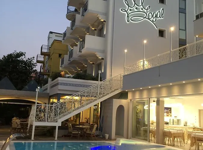 Royal Boutique Hotell 3*